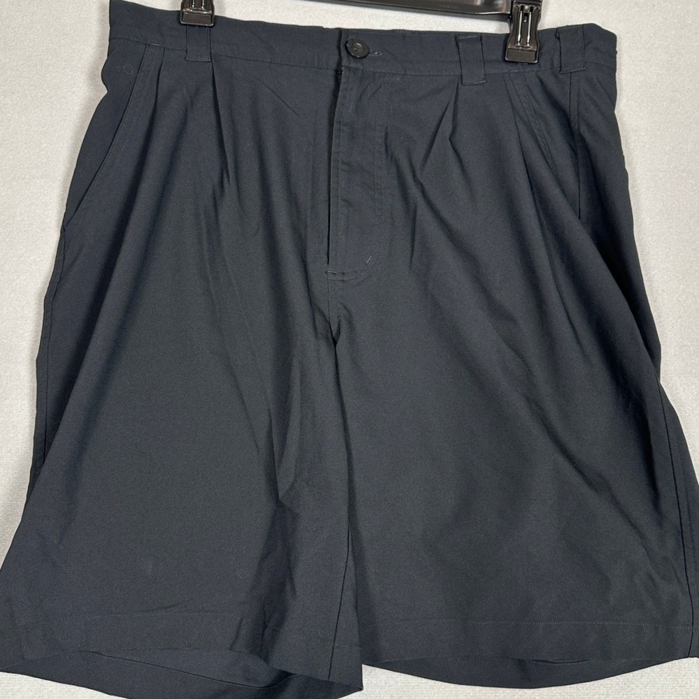 Under Armour Shorts Mens 34 Black Golf Chino Pleated Performance Pockets Logo